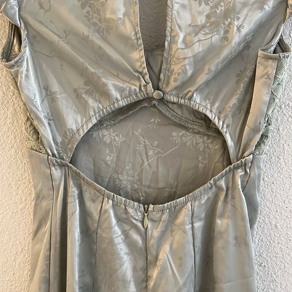 Cider Jacquard Satin Lace Light Sage Dress - Picture 3 of 4